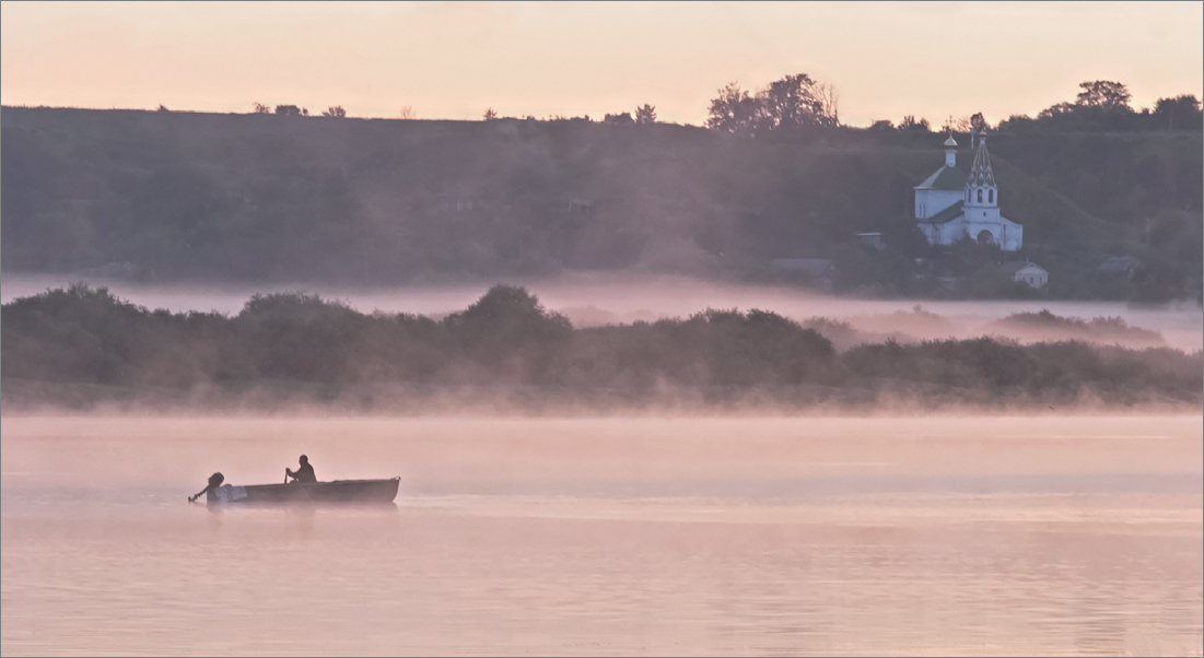 фото "А зори здесь тихие..." метки: пейзаж, Ока, лодка, рассвет, туман, храм