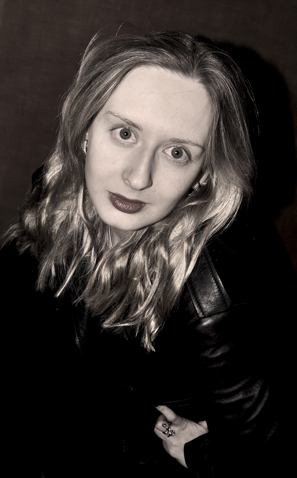 photo "***" tags: portrait, woman