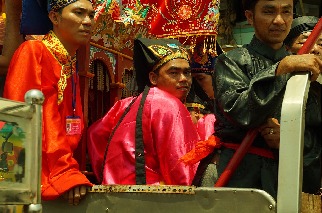 фото "Вьетнамские монахи в древних  одеждах" метки: жанр, 