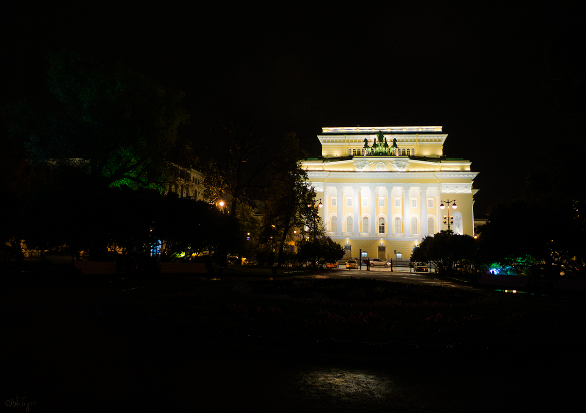 photo "Alexandrinsky Theatre" tags: landscape, architecture, city, autumn, building, night