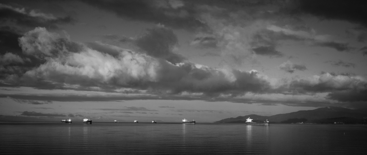 photo "Putting Out to Sea" tags: landscape, black&white, North America, clouds, water