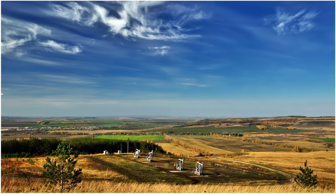 photo "***" tags: landscape, autumn, clouds, field, forest, sky, деревья, холмы