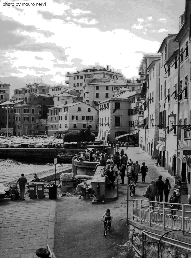 photo "bw in Nervi, Genoa: the little harbour" tags: landscape, 