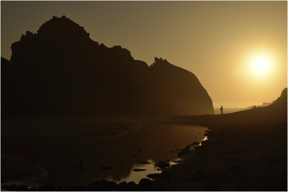 photo "***" tags: landscape, sunset, water, woman