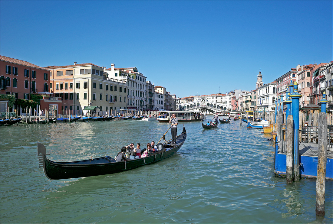 photo "On the water highway" tags: landscape, travel, Italy, Venice, каналы