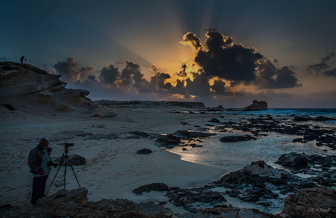 photo "Different angles" tags: travel, genre, landscape, Africa, clouds, man, sea, sunset