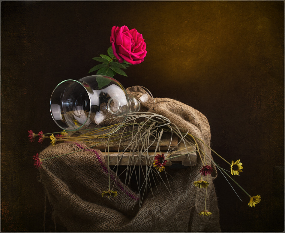 photo "With flowers" tags: still life, old-time, With flowers