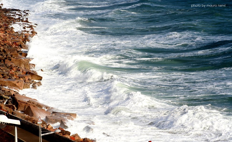 photo "waves dancing on the rocks" tags: nature, 