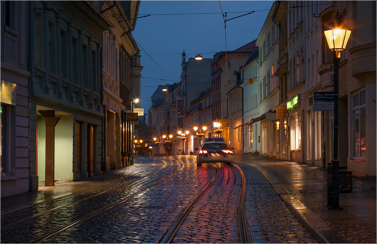 фото "Дождь, дождь.." метки: пейзаж, город, foto liubos, Европа, бранденбург, вечер, германия, дождь, улица