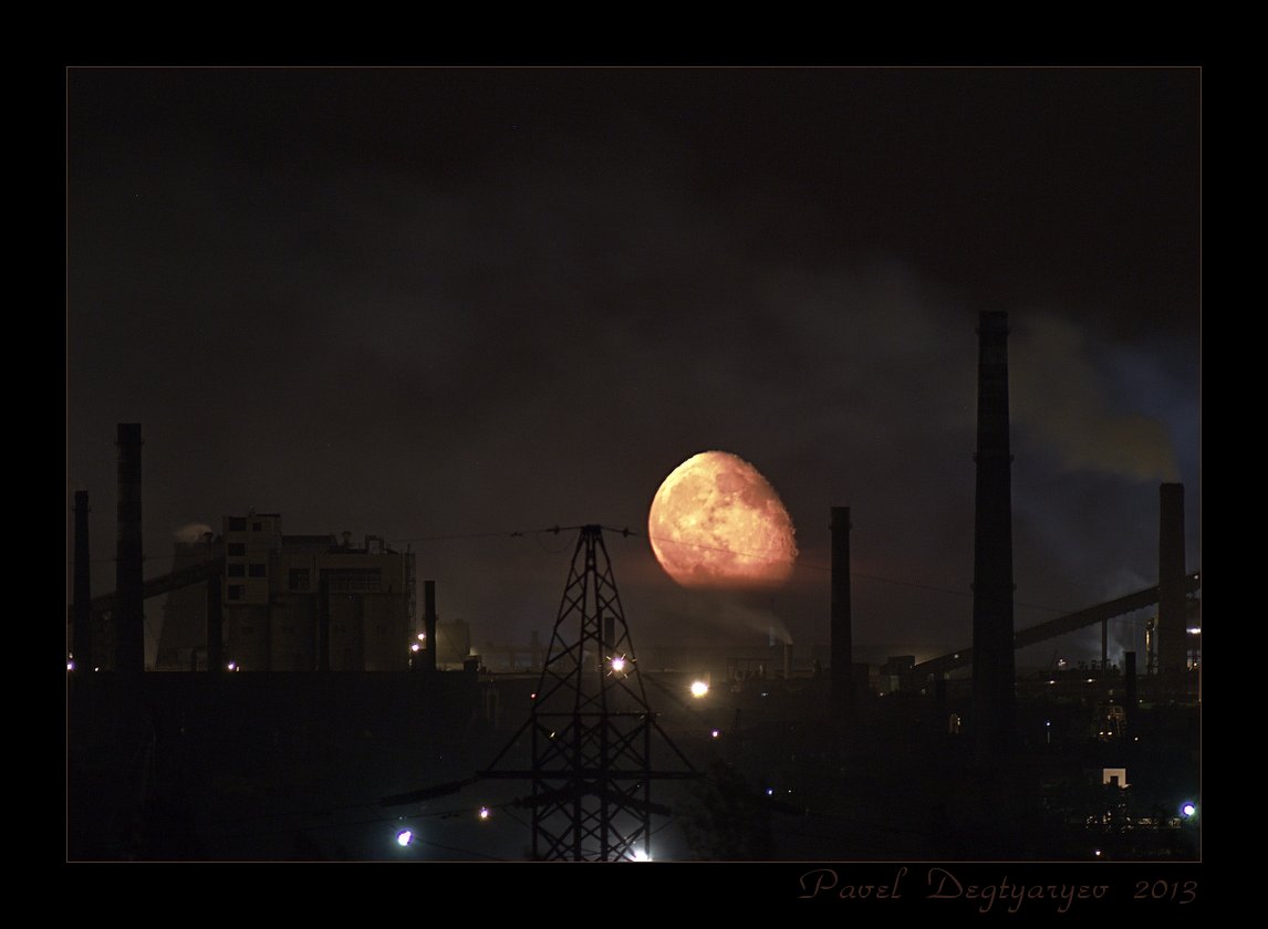 photo "Apocalyptic moonrise" tags: landscape, Moon, night, промзона