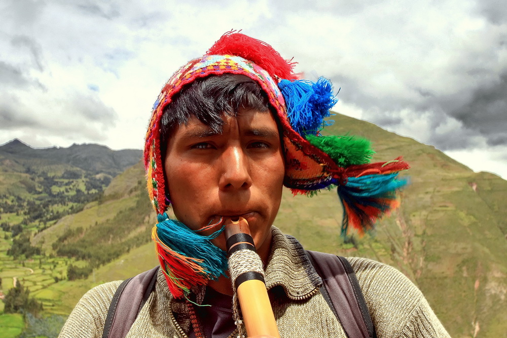 photo "***" tags: portrait, landscape, travel, South America, clouds, man, mountains, sun