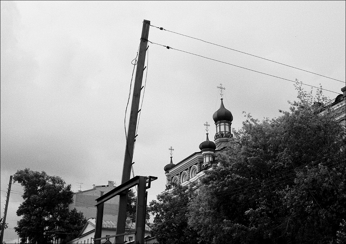 фото "Вид на Богородице-Рождественский монастырь со стороны Рождественского бульвара" метки: город, 
