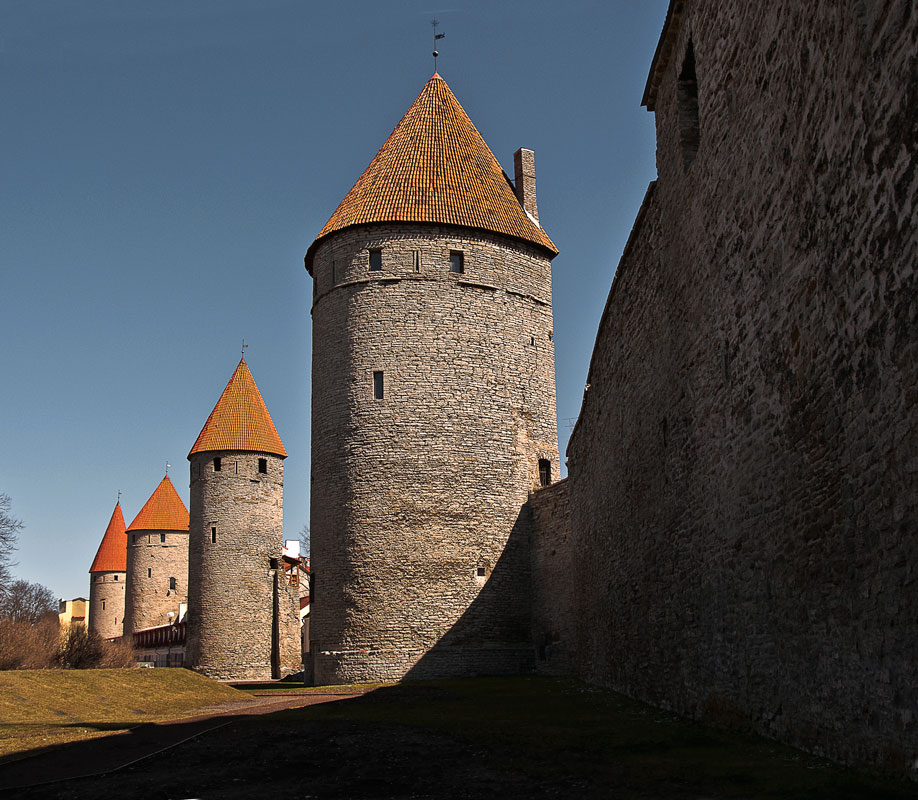 фото "Таллин. Средневековые башни" метки: архитектура, город, путешествия, Таллин, Эстония
