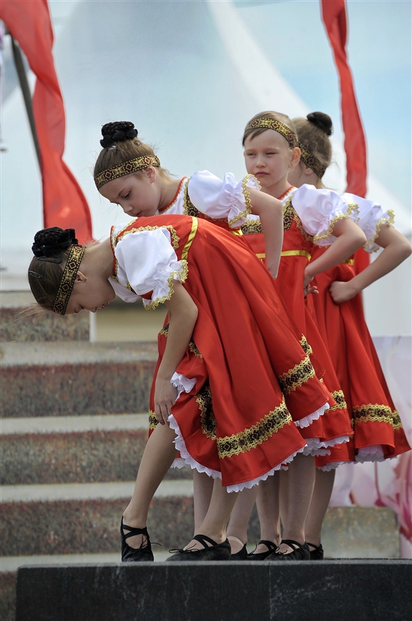 photo "One Minute before the Performance" tags: reporting, genre, children, праздники