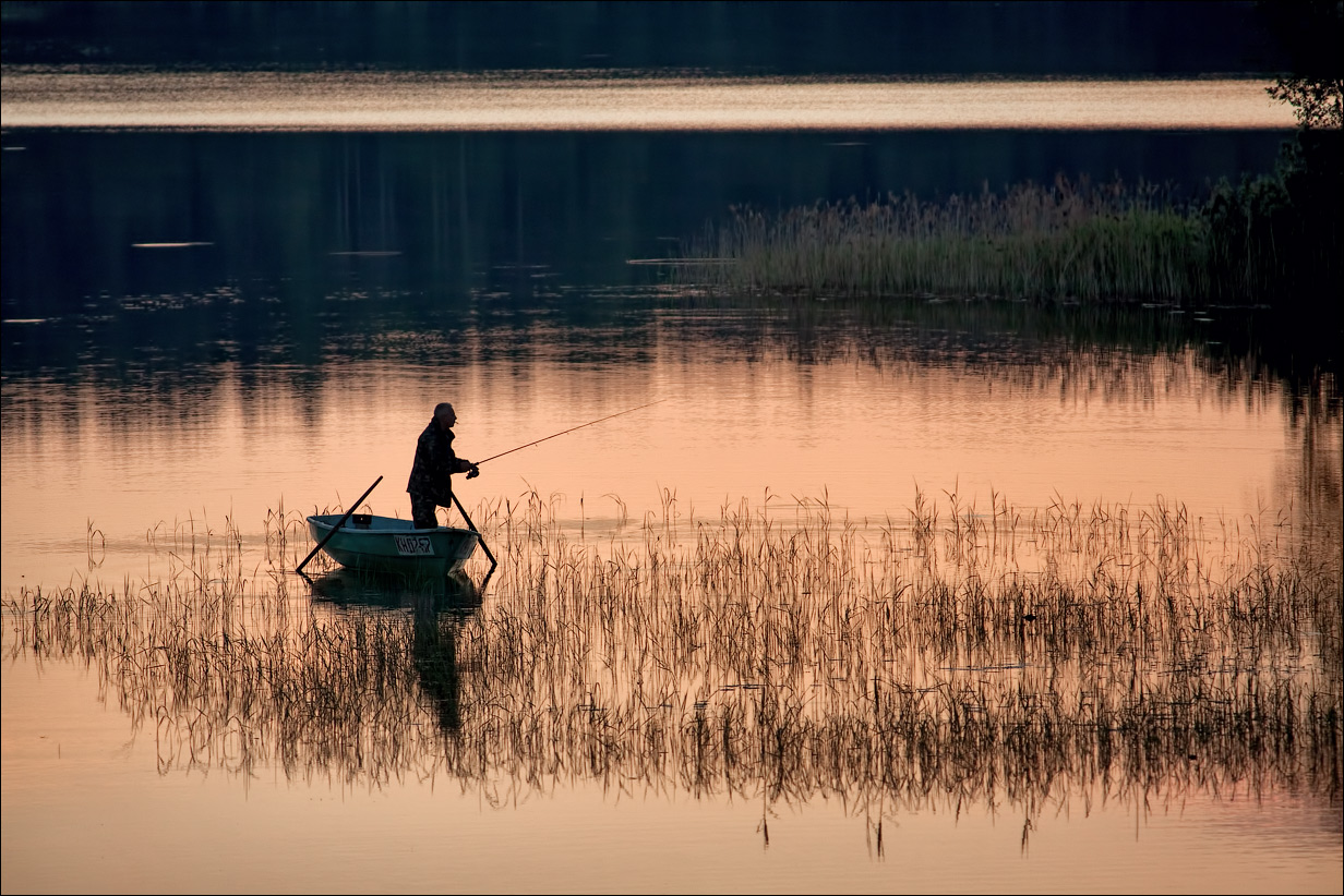 photo "***" tags: landscape, genre, sunset, water, рыбалка