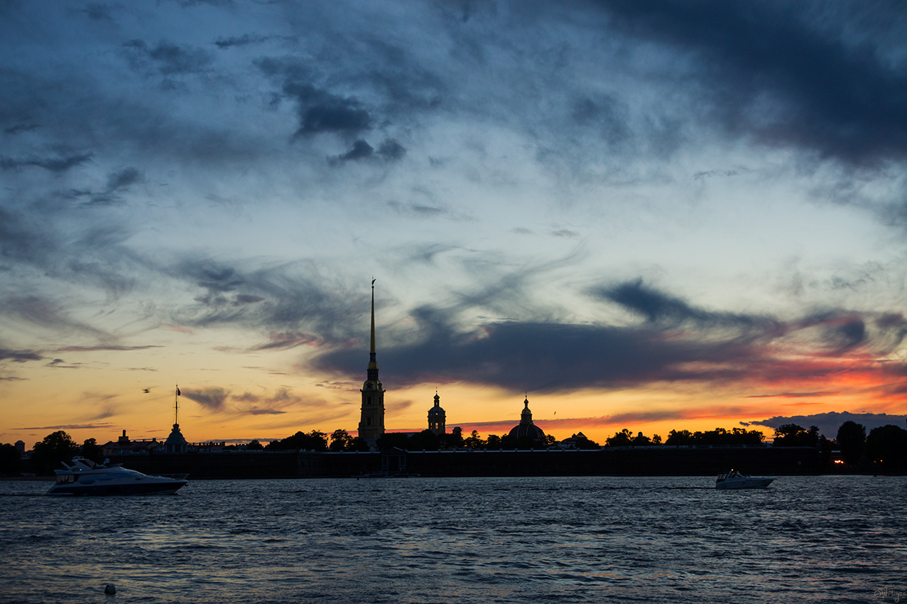 photo "***" tags: landscape, architecture, city, building, clouds, river, sunset, temple, water