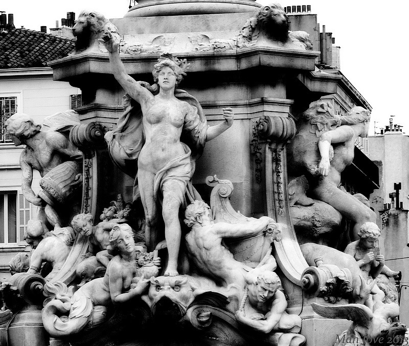 photo "BornThisWay L.G." tags: travel, black&white, architecture, Fontaine de la place Castellan, France, Joerg Vetter sony 77, Man Jove, Marseille, Place castellane, jörg vetter