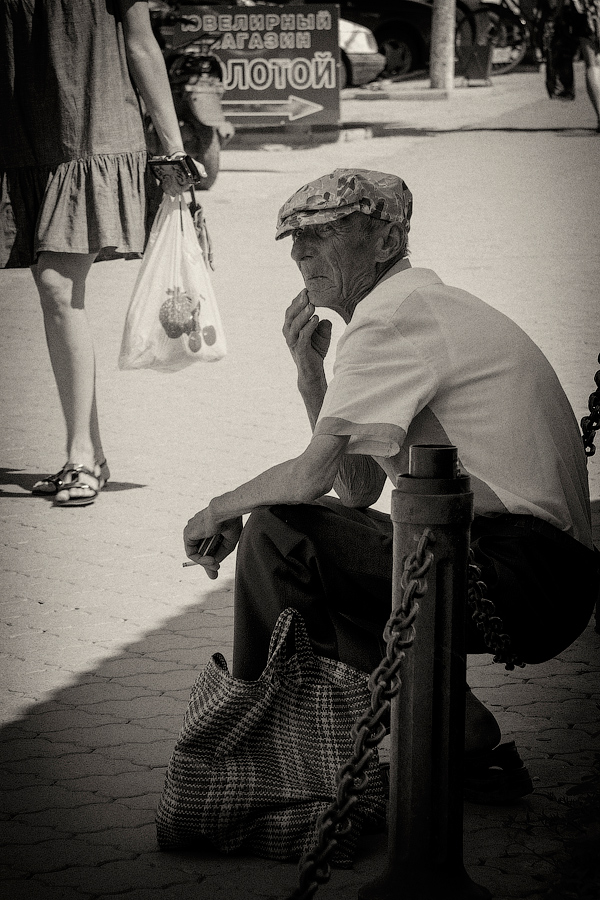 photo "***" tags: genre, street, Город, жизнь людей