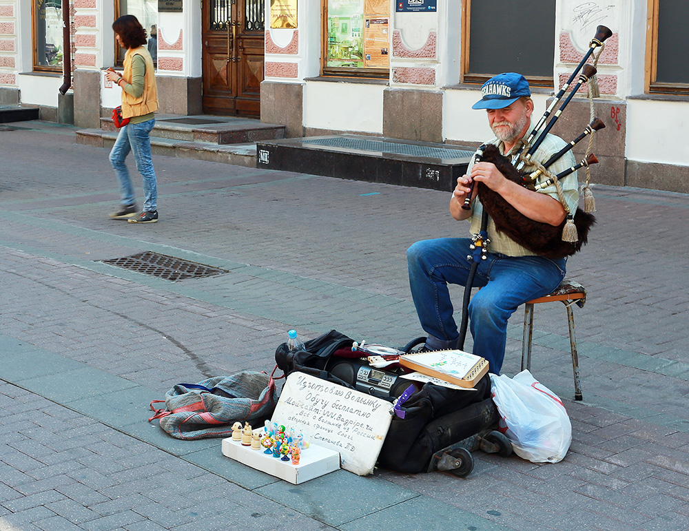 photo "***" tags: street, genre, 