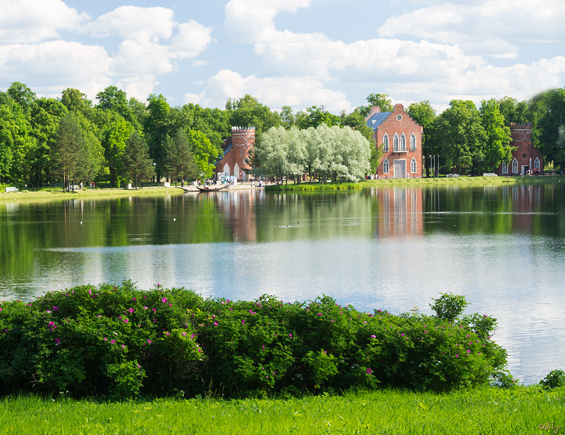 photo "In the English style" tags: landscape, architecture, building, clouds, lake, reflections, summer, water