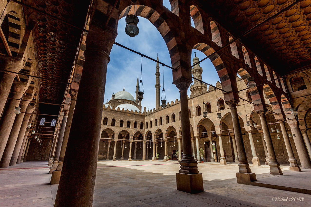 photo "Coutyard of a Mosque" tags: architecture, travel, reporting, Africa, building