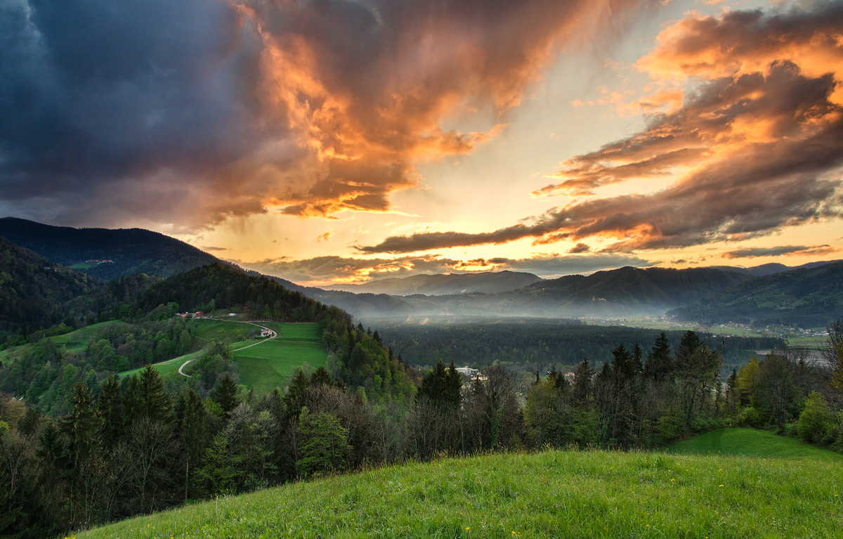 фото "Drama on the west" метки: пейзаж, Pohorje, Slovenia, закат, небо, облака