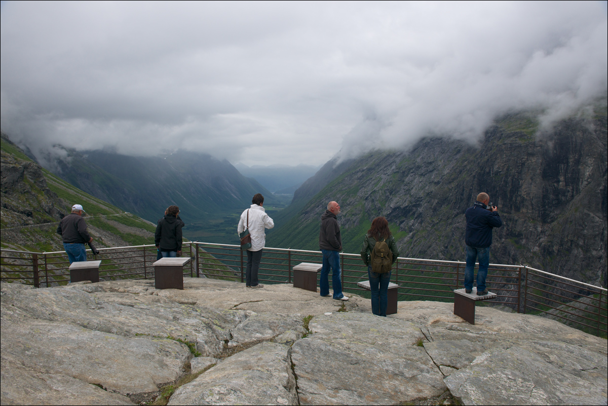 photo "On the lookout" tags: travel, landscape, mountains, people