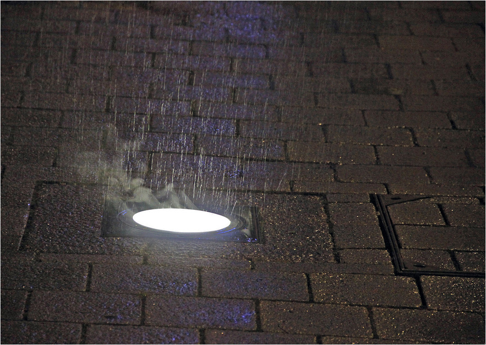 фото "Вечерний джаз на мостовой" метки: стрит-фото, дождь