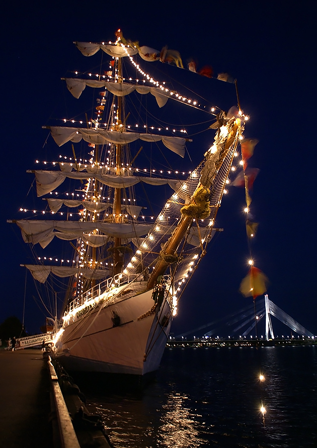 фото "Cuauhtemoc" метки: техника, карабль, парусник