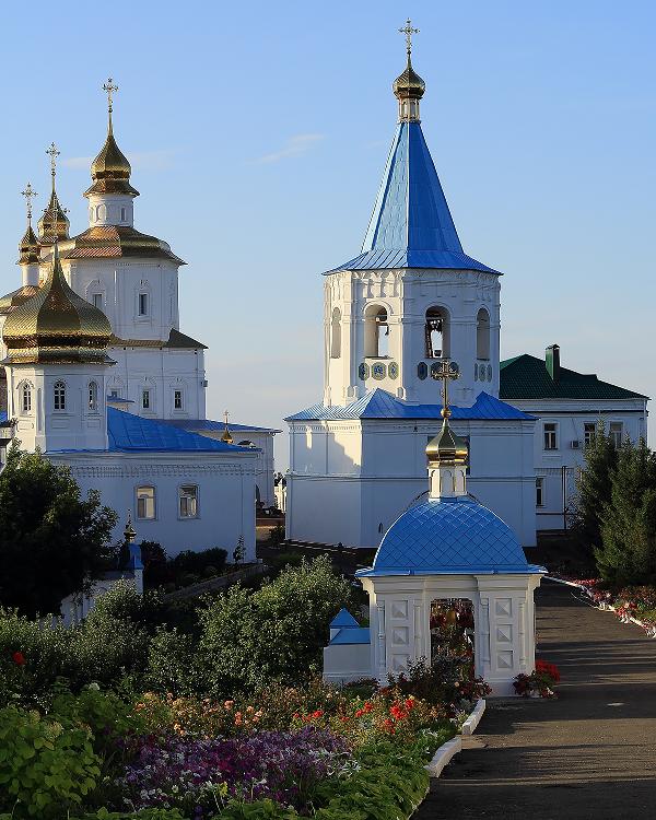 фото "Утро древних стен" метки: архитектура, путешествия, пейзаж, монастырь, строение, церковь