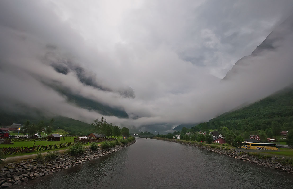 фото "***" метки: пейзаж, природа, путешествия, Норвегия, горы, туман, фьорд