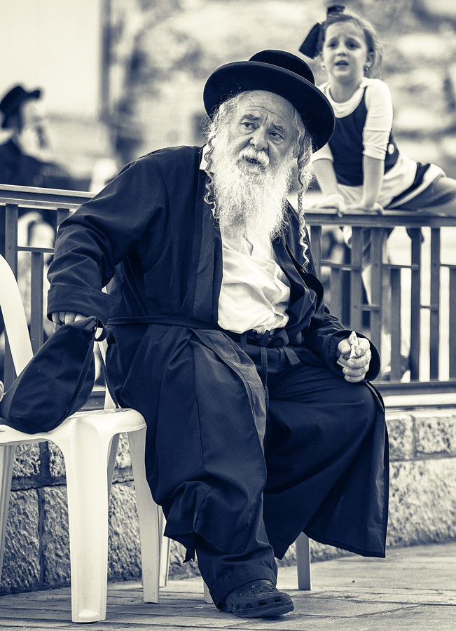 photo "***" tags: genre, street, black&white, Hasid, Photographer Jerusalem, Wailing Wall, Иерусалим, Стена Плача Иерусалим See God, стена Плача