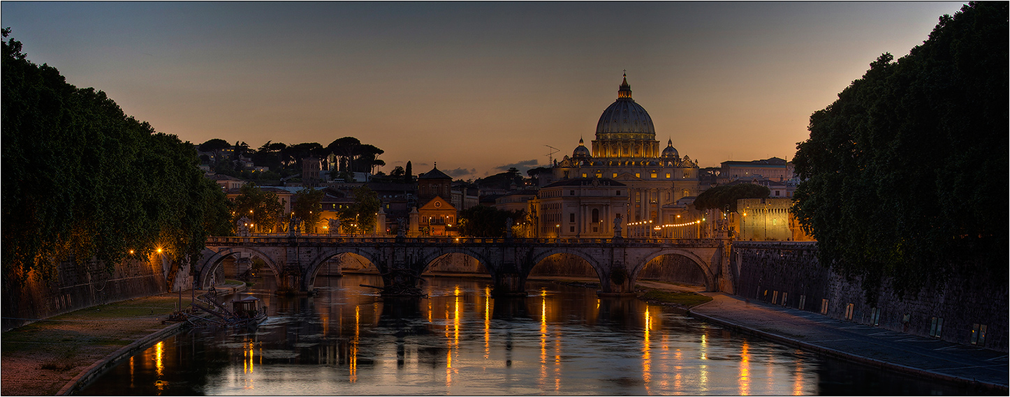 фото "Мост Sant' Angelo и собор Св. Петра, что в Риме" метки: архитектура, путешествия, пейзаж, 