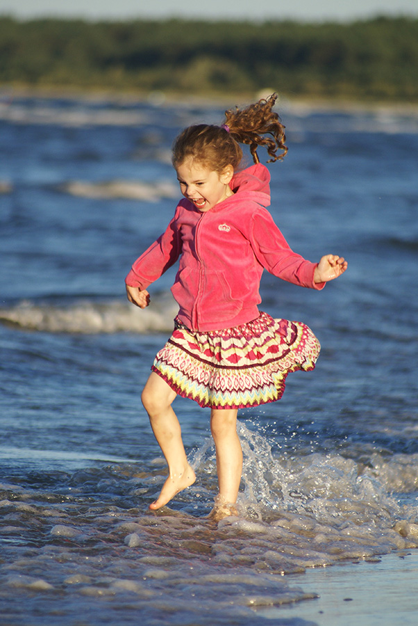 photo "***" tags: portrait, beach, child, children, sea, water, девочка