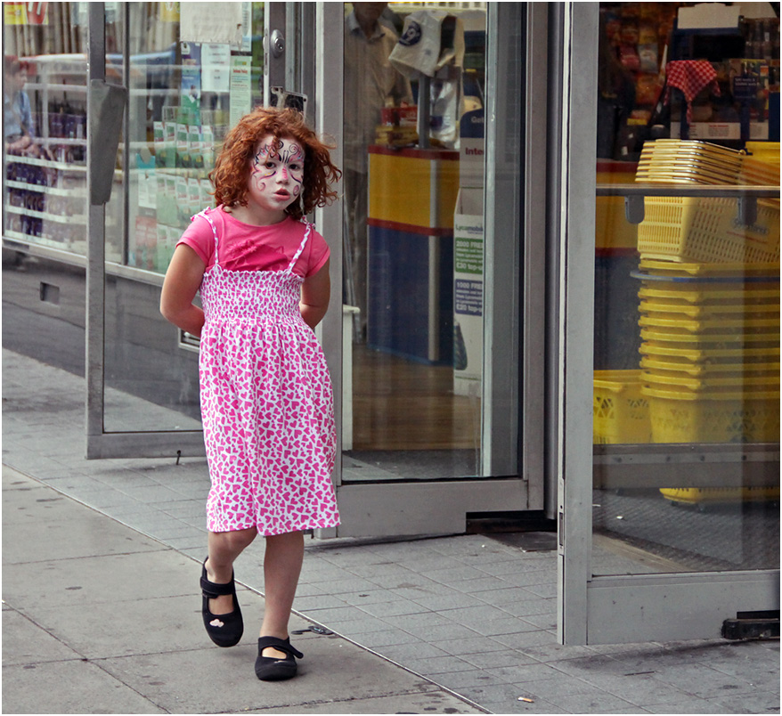 photo "***" tags: street, children