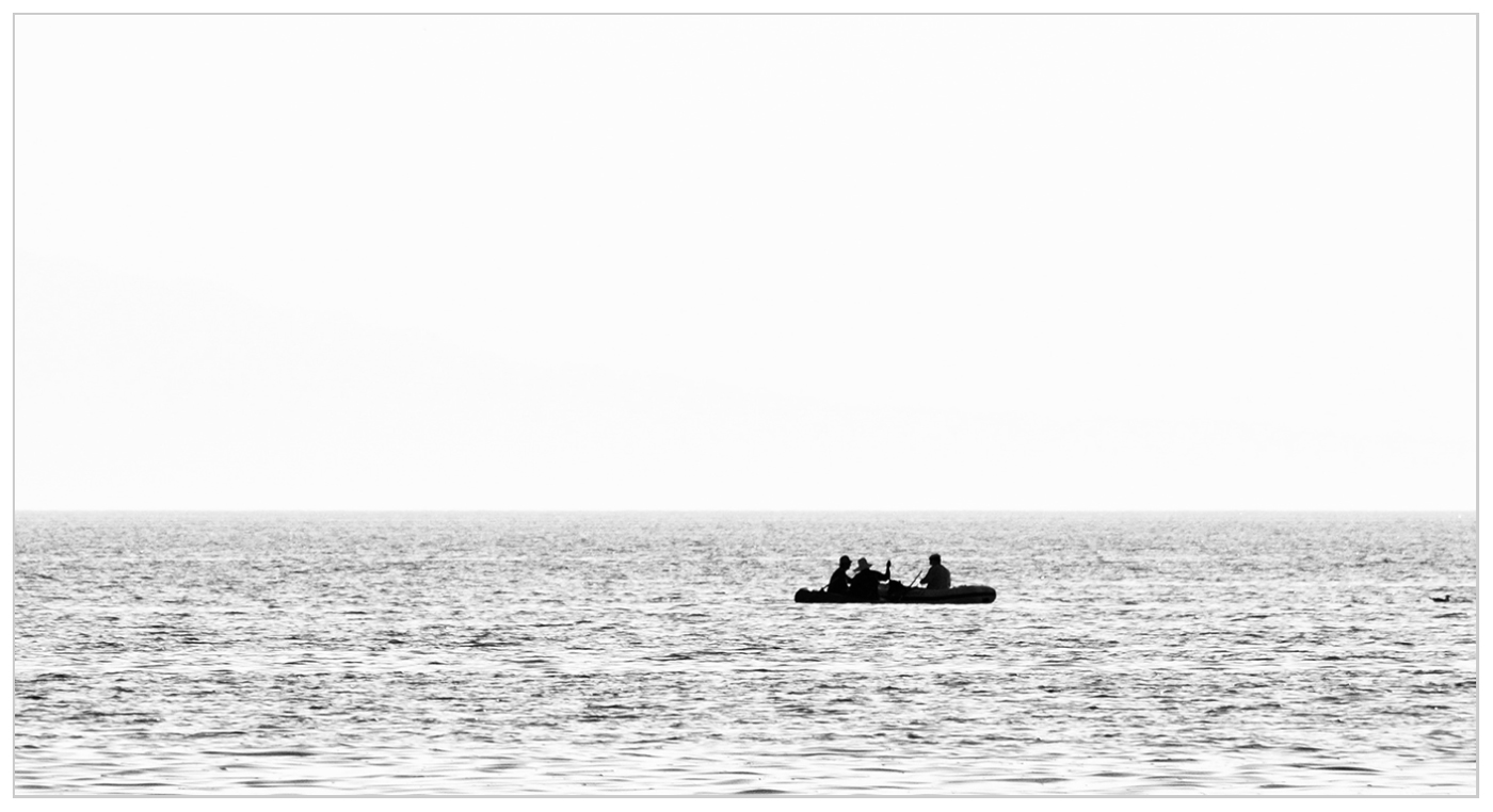 photo "***" tags: landscape, black&white, genre, Asia, people, sky, summer, water, Казахстан, горизонт, монохром, туризм