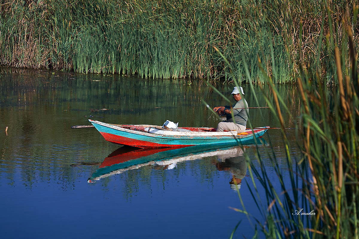 photo "The fisherman and the boat" tags: misc., 