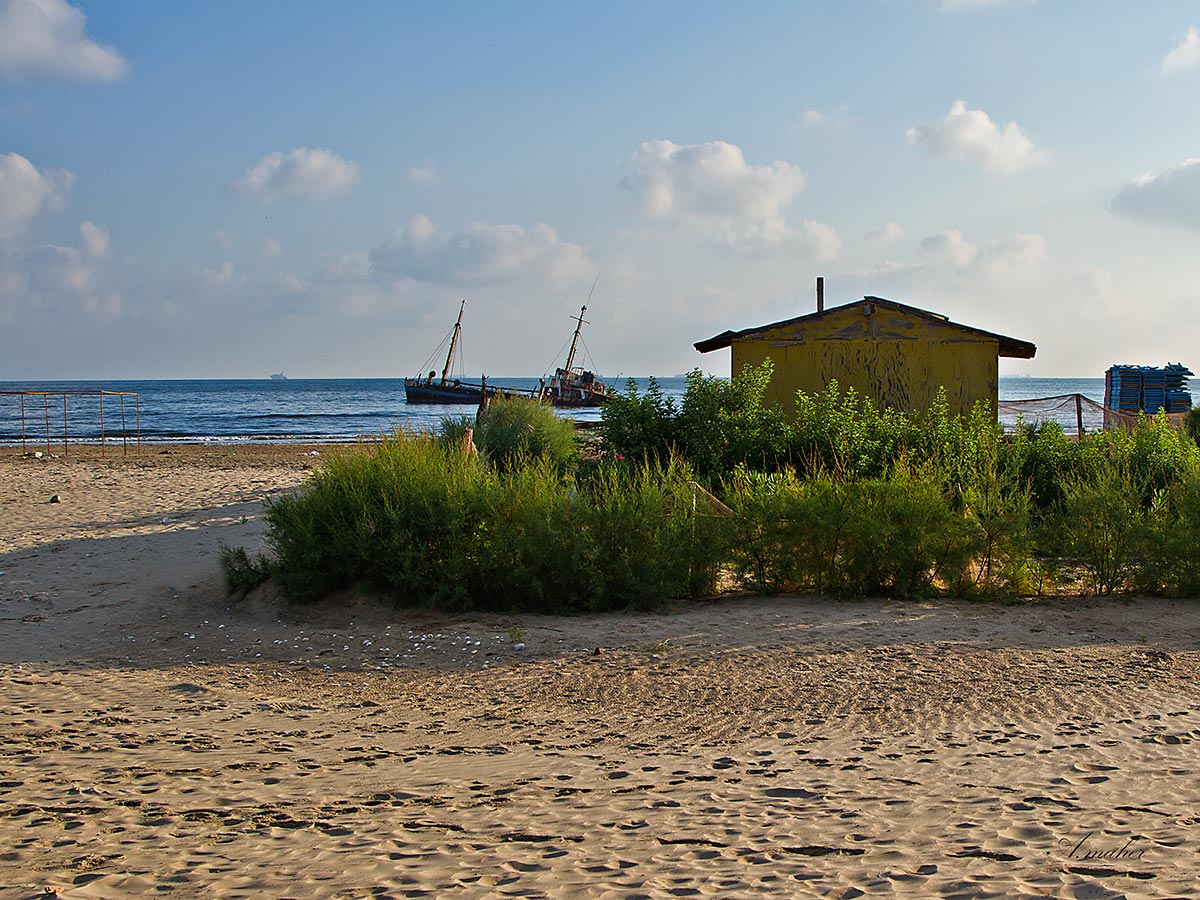 photo "HOUSE ON THE BEACH" tags: landscape, MIDDLE EAST