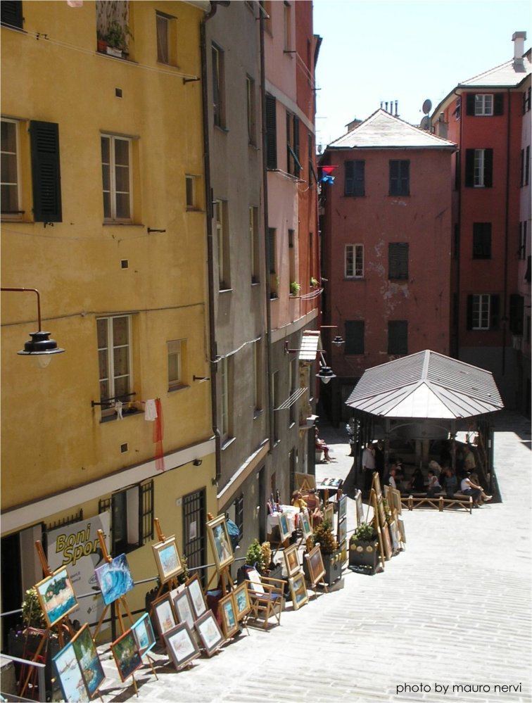 photo "a corner of old Genoa" tags: reporting, 