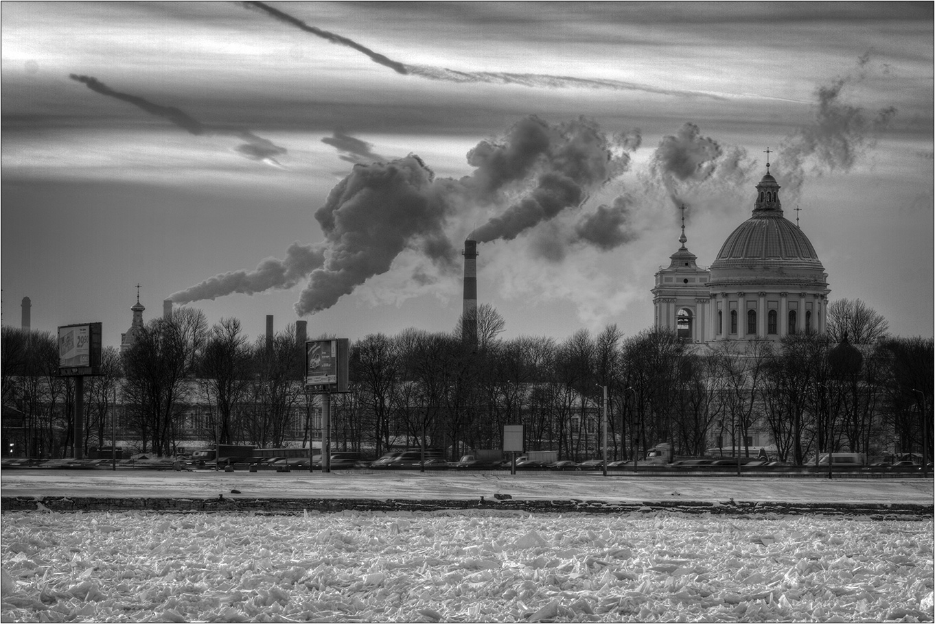 photo "***" tags: landscape, city, black&white, 