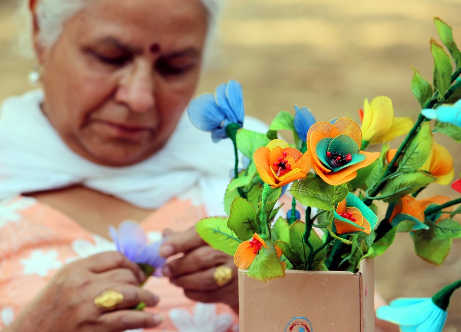 photo "art in hands" tags: travel, portrait, interior, 