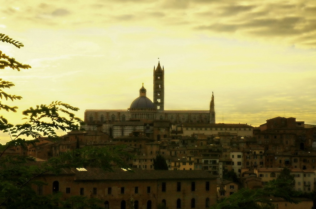 photo "***" tags: landscape, architecture, travel, Europe, clouds, sun, sunrise, дома