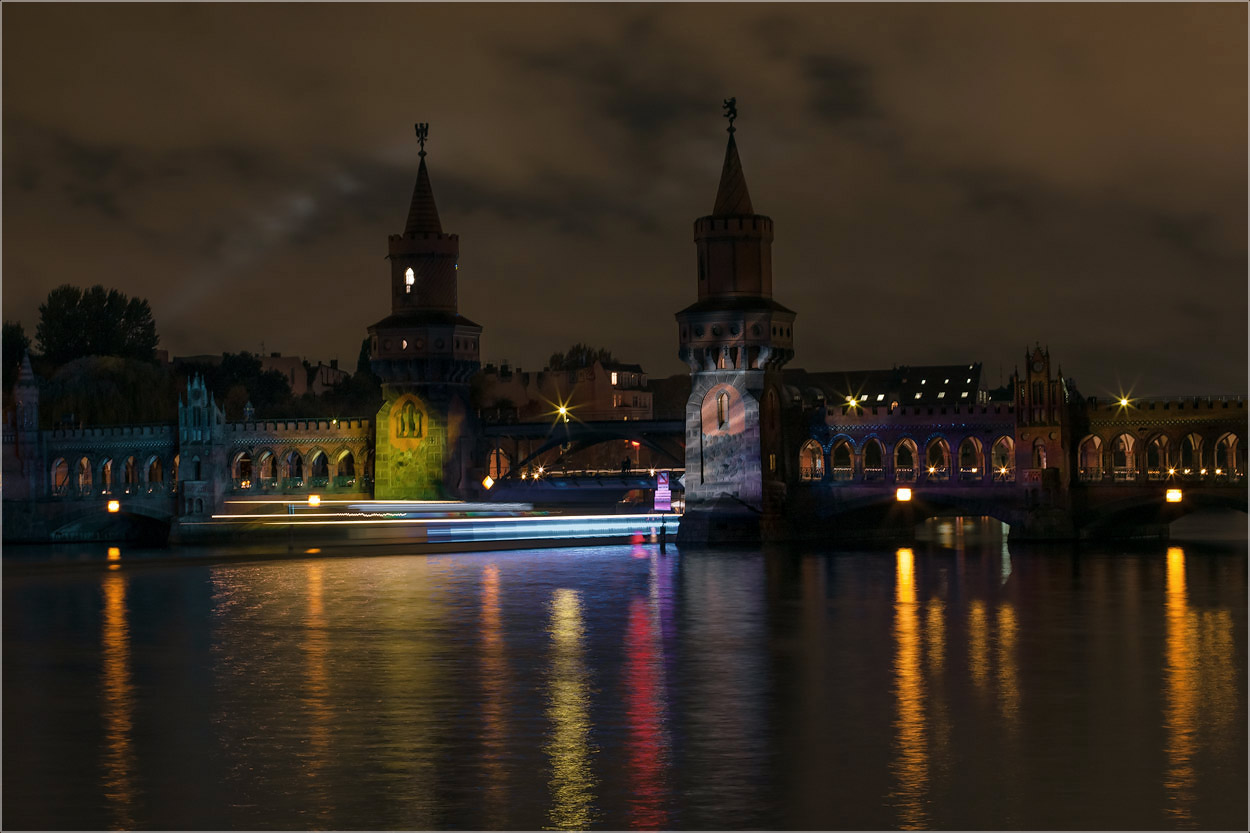 photo "Festival of Light 2013  Berlin" tags: landscape, city, Berlin, Europe, Festival of Lights, Oberbaumbrücke, foto liubos