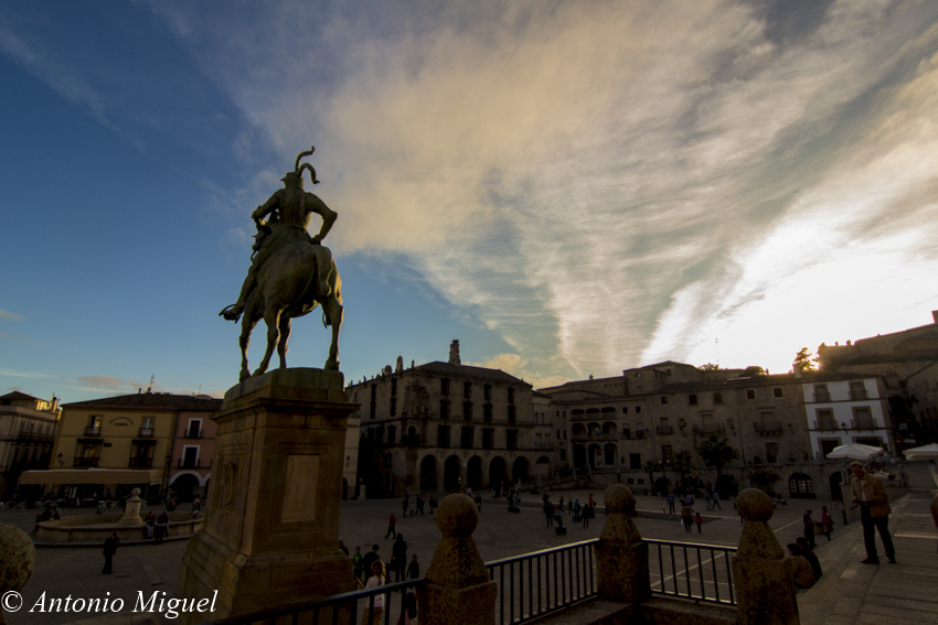 фото "Trujillo" метки: архитектура, España, Extremadura, Hernan Cortes, Trujillo, spain