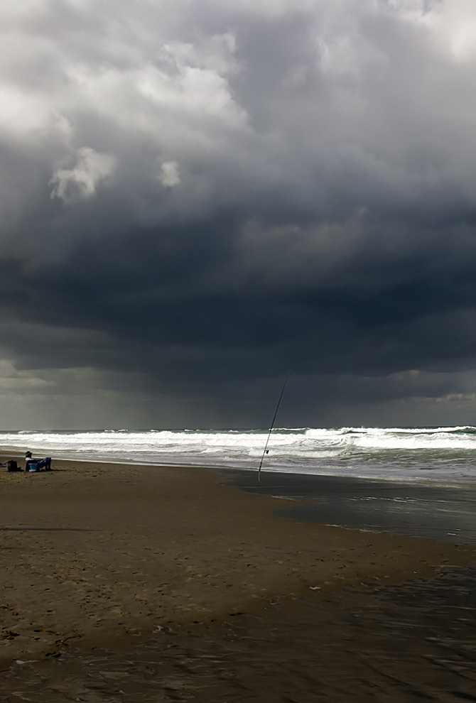 photo "fishing" tags: landscape, travel, autumn, clouds, water