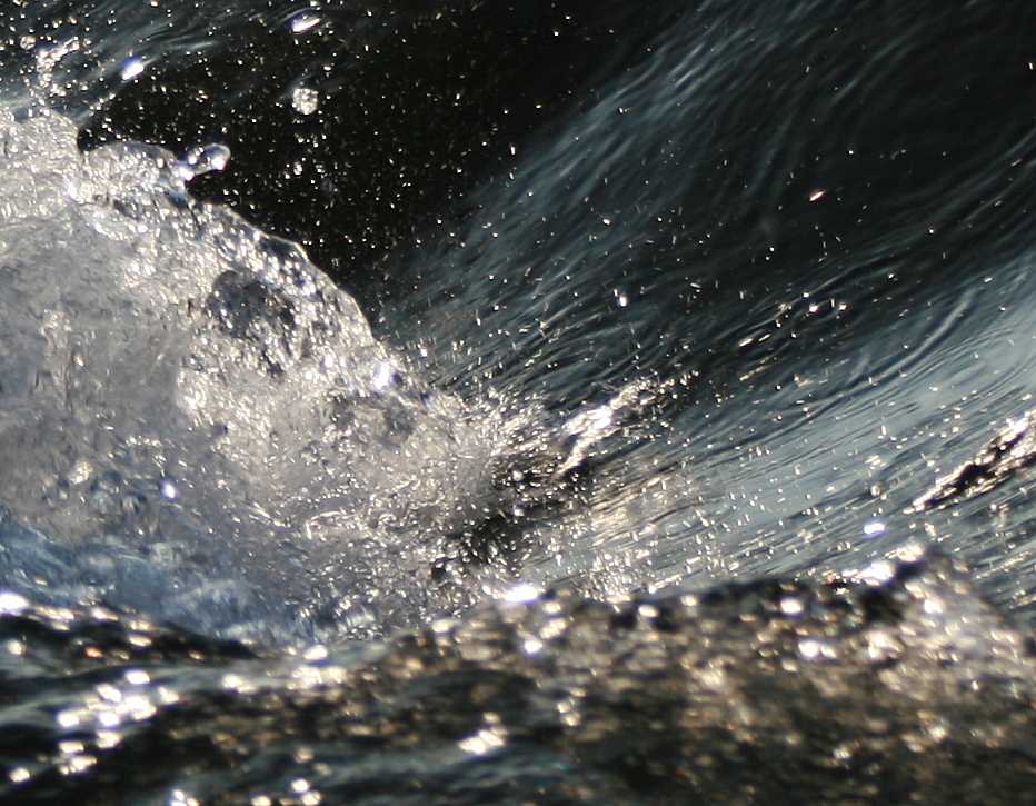 photo "==-" tags: nature, macro and close-up, river, water, wave