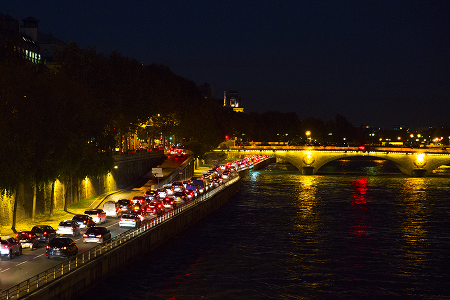 photo "La Seine by night" tags: street, city, travel, Paris, bridge, center, colorful, light, lightening, night, objects, paris by night, park, reflection, reflections, water, Город, блики, ночной город, прозрачность, скамья Сена