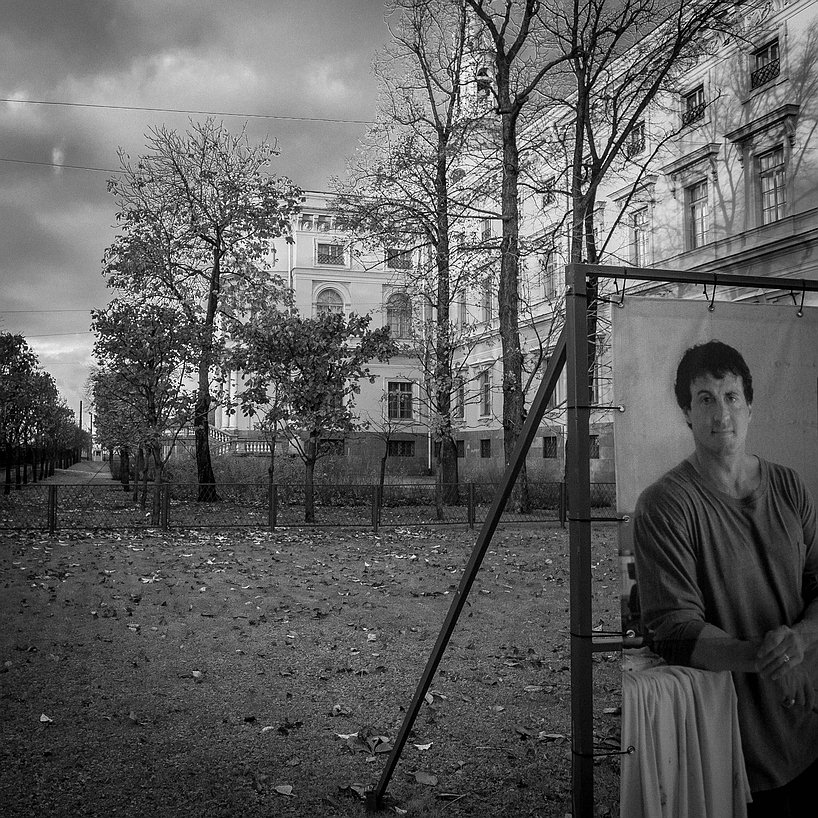 photo "***" tags: street, architecture, black&white, Saint-Petersburg, bw, instagram, man, streetphoto
