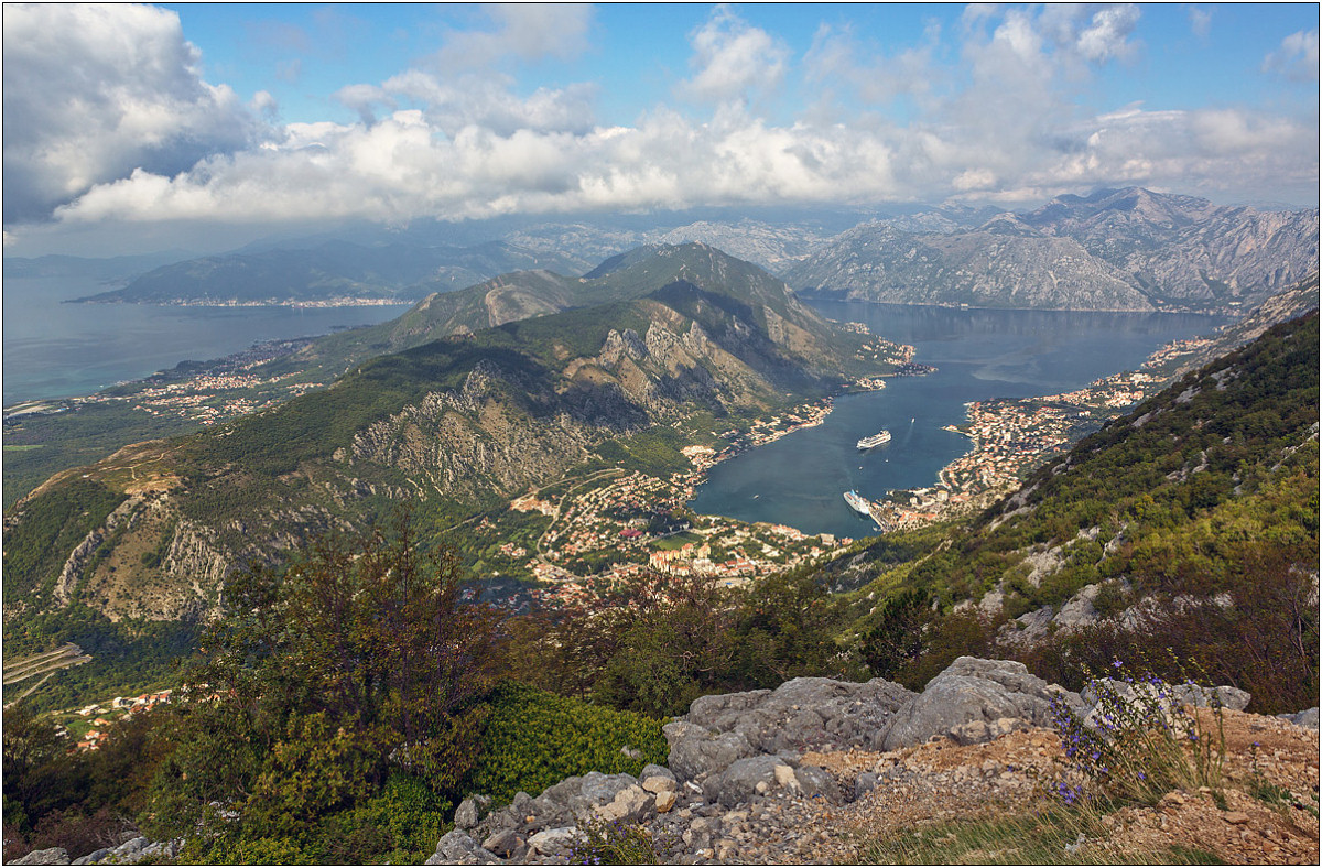 photo "View of the Bay of Kotor" tags: landscape, travel, Черногория