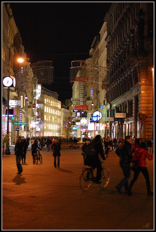 photo "A Night in Wien" tags: street, city, 